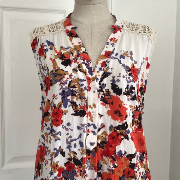 Market & Spruce Tops - Market & Spruce Pixley Cassie Crochet Detailed Top